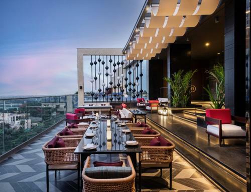 Hotel Taj Lakefront Bhopal