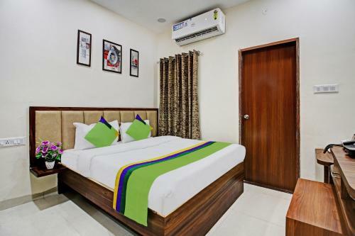 Treebo Trend Hotel Krishna Regency Gautam Nagar