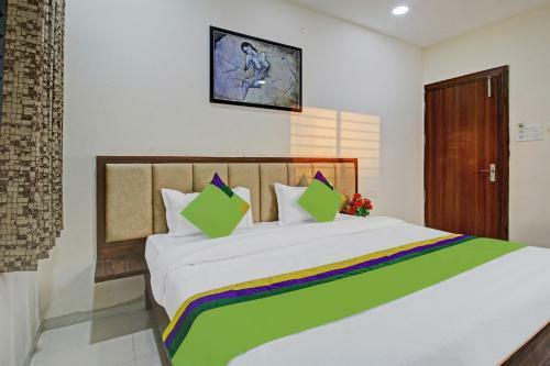 Treebo Trend Hotel Krishna Regency Gautam Nagar