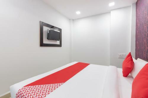 Oyo 30721 Hotel Wow