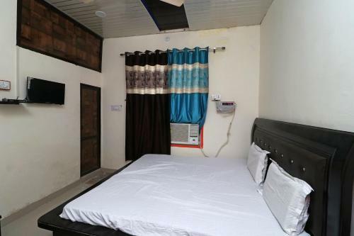 Hotel Spot On 37270 Apna Niwas