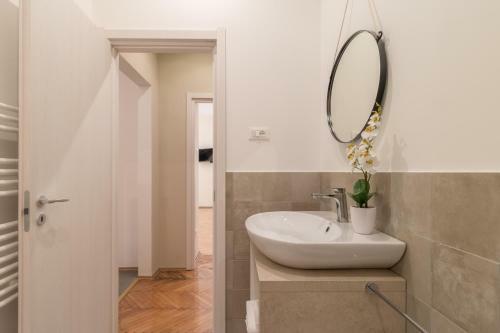 Apartamento Elegante 8 Posti Vicino Alla Stazione - Grey E Blu