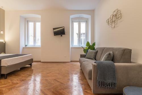Apartamento Elegante 8 Posti Vicino Alla Stazione - Grey E Blu