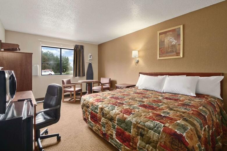 Hotel Super 8 Airport Richmond