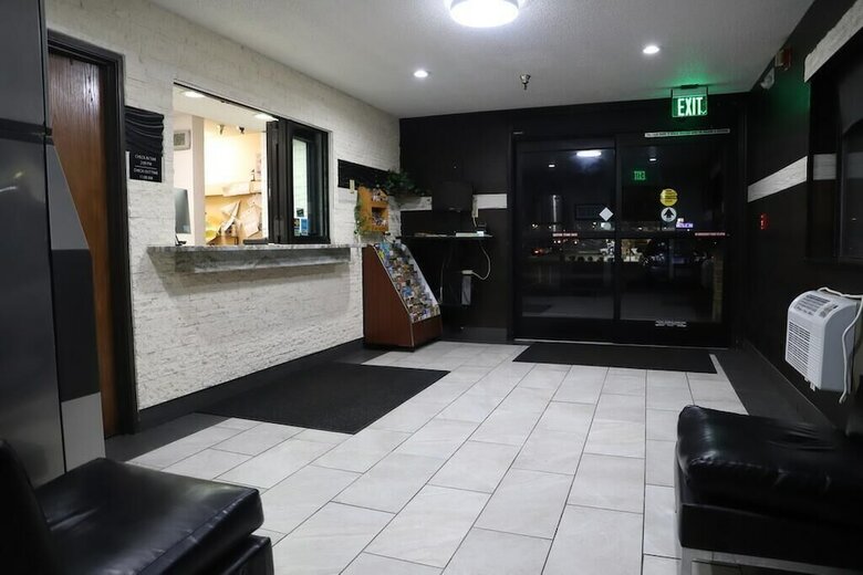 Hotel Super 8 Airport Richmond