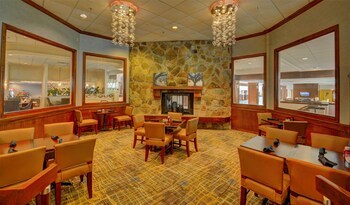 Doubletree By Hilton Hotel Williamsburg