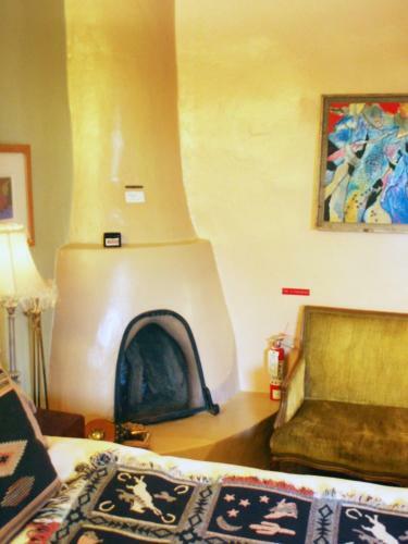 Posada Touchstone Inn