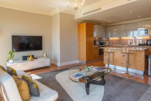 Apartamentos Cape Royale | Whosting