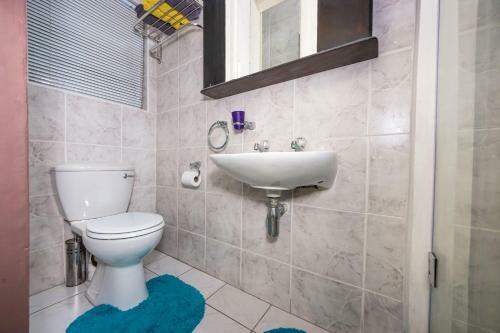 Hostal Gaia Guest House And Healing Hydro