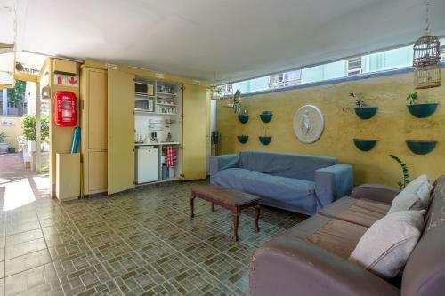 Cosy And Classy Sea Point Apartment