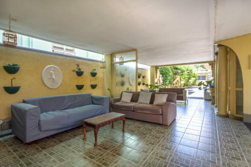 Cosy And Classy Sea Point Apartment