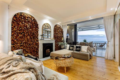 Clifton Yolo Spaces - Clifton Beachfront Apartments