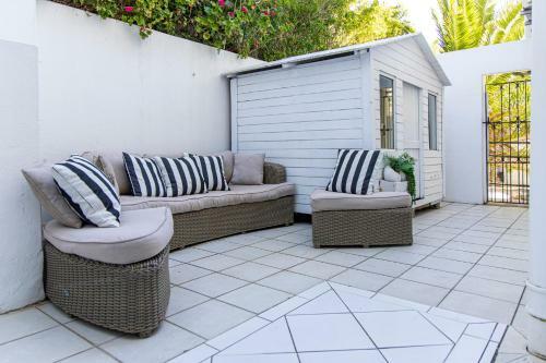 Clifton Yolo Spaces - Clifton Beachfront Apartments