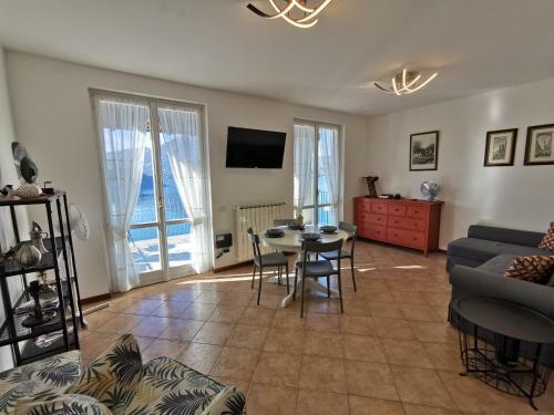 Apartamento Near Villa Monastero And Castello Di Vezio