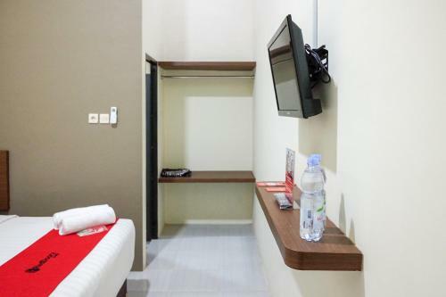 Hotel Reddoorz Syariah Near Exit Tol Pemalang Comal 2