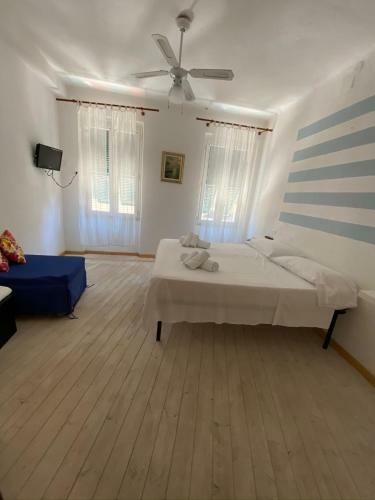 Vernazza Holidays Apartments