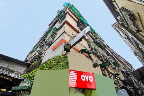 Oyo 84102 Hotel Delux