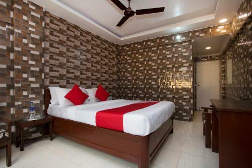 Hotel Oyo 23707 Amar Palace