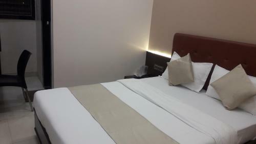 Hotel Shine Hospitality Empire