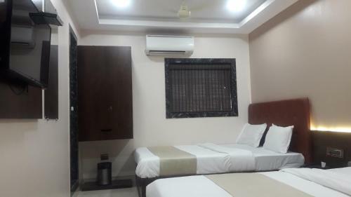 Hotel Shine Hospitality Empire