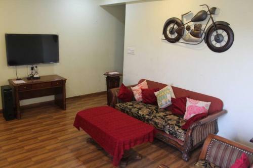 Royal Palms Private Pool Villa - Mumbai
