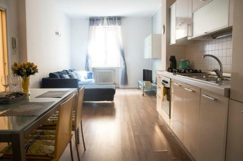 Leoncino Apartment 2