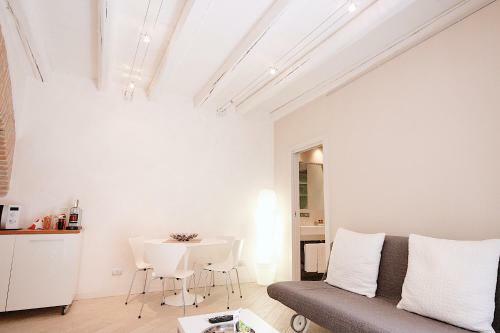 Le Nuove Cadreghe Apartments