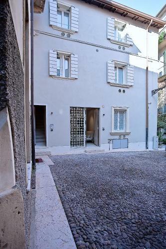 Le Nuove Cadreghe Apartments