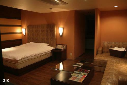 Hotel Mint ( Adult Only)