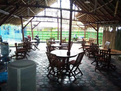 Hostal Dasi Guesthouse