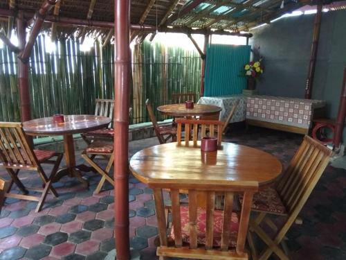 Hostal Dasi Guesthouse