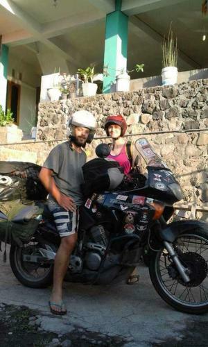 Hostal Dasi Guesthouse