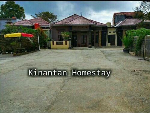 Hostal Kinantan Rumah Batu 3 Br