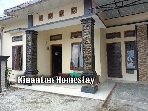 Hostal Kinantan Rumah Batu 3 Br