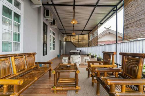 Sans Hotel Ta Ke Talang Banjar Jambi