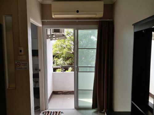 Hotel The Aree Grand Apartment