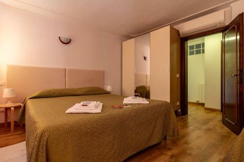 Hostal Veneziacentopercento Rooms