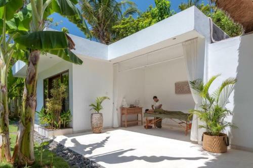 Villa Hidden Pearl, With Private Cook And Pool