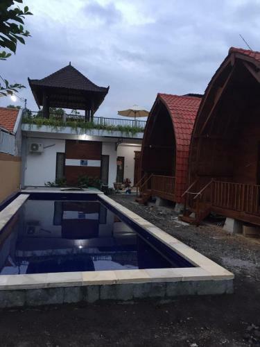 Hostal Bemo Villas & Pool
