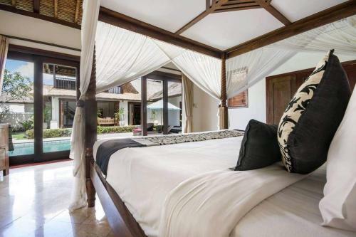 Villa Surya 3bdr.with Big Pool