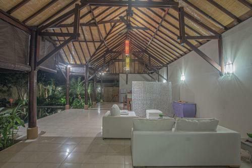 Theo Villa - 2 Bedroom