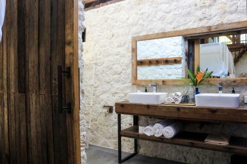 Bed & Breakfast Stone House 1 @chanteak Bali