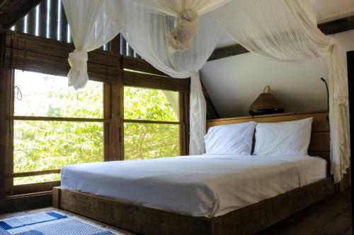 Bed & Breakfast Stone House 1 @chanteak Bali