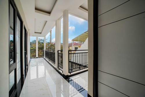 Hotel Tree Homestay Redpartner