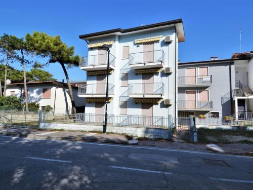 Enticing Apartment In Rosolina Mare With A Terrace