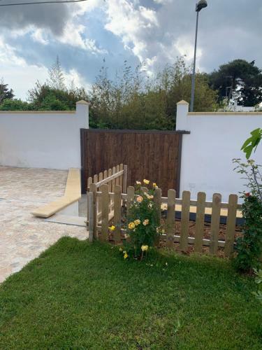 Appartamento In Villa Con Piscina A 700m Dal Mare