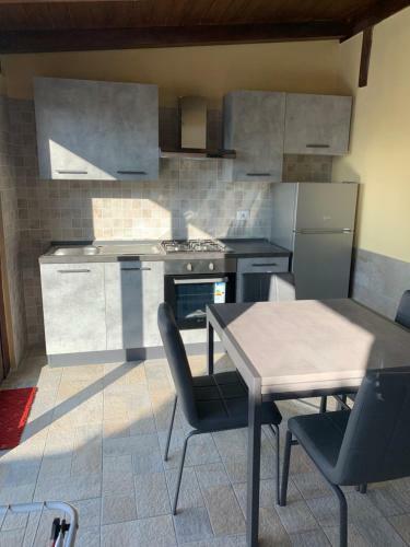 Appartamento In Villa Con Piscina A 700m Dal Mare