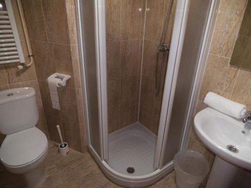 Albergue Hostal Sant Sadurn�