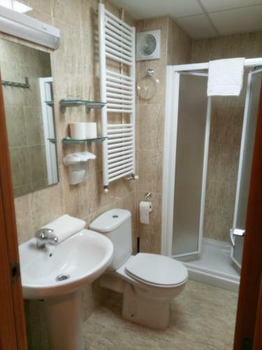 Albergue Hostal Sant Sadurn�