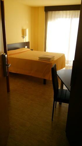Albergue Hostal Sant Sadurn�